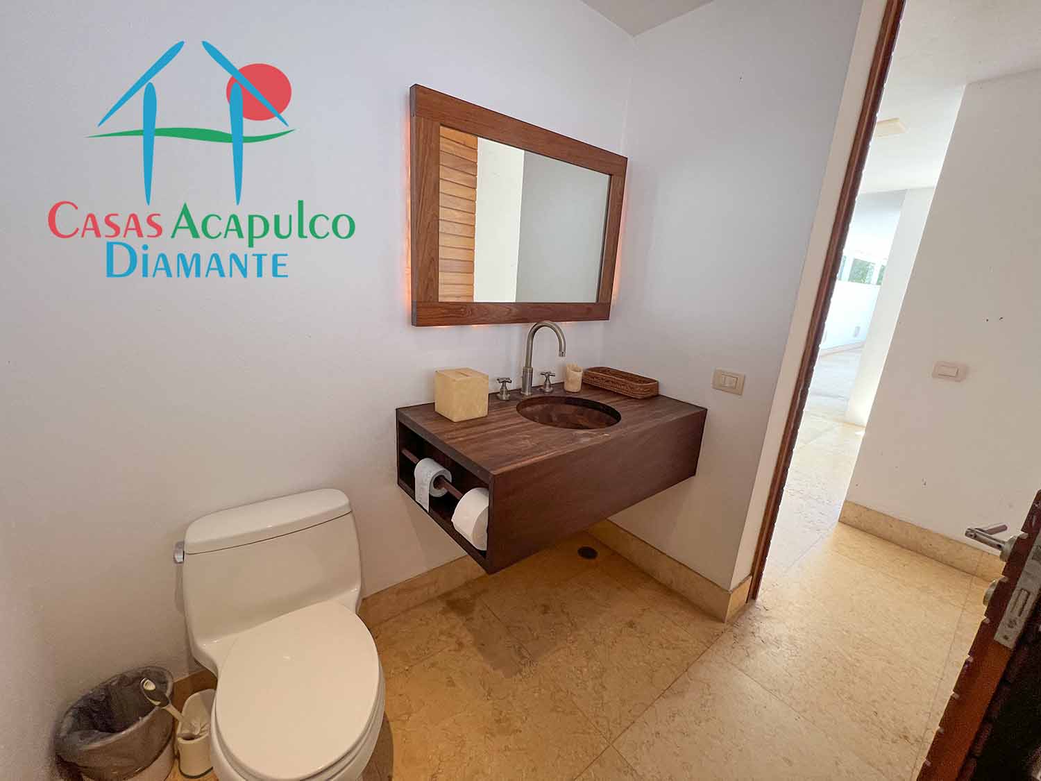 Casa Jade - Baño de visitas 2